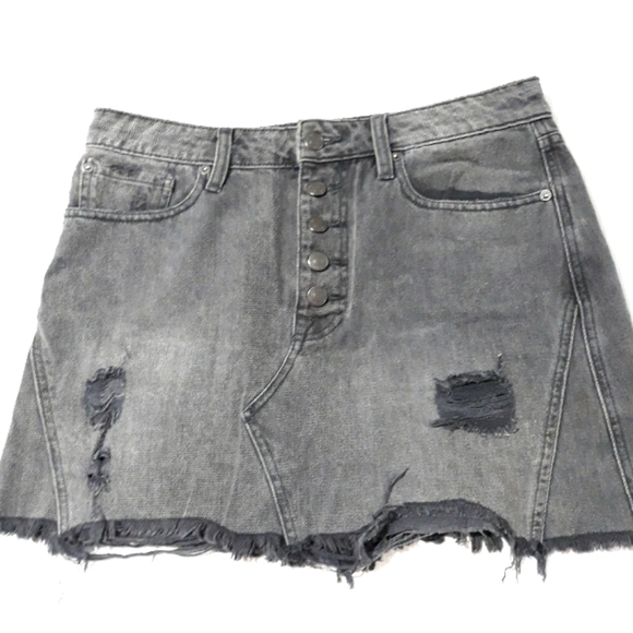 We the Free Women's Skirt Denim Gray Cut Off Distressed Size 29 - Picture 1 of 11